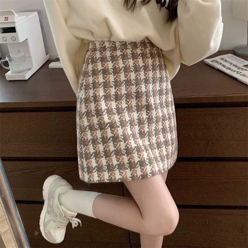 Elegant Ladies' Tall Waist Checkered Wool Skirt